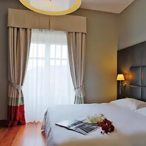 https://hotel-porta-felice.palermohotels.org