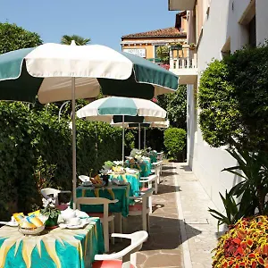  Hotel Santa Lucia Italy